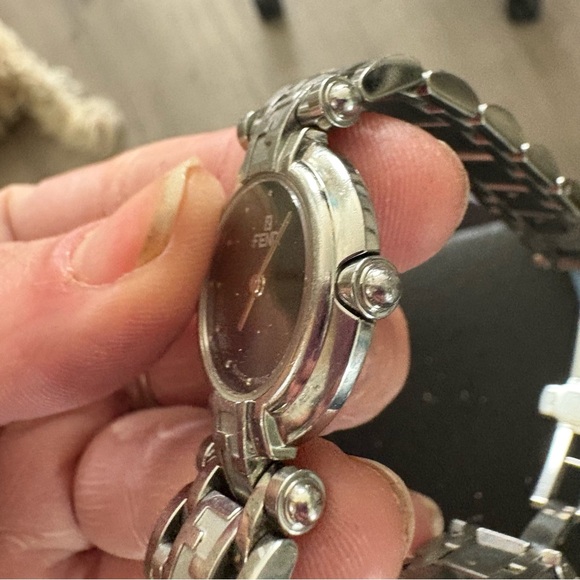 FENDI Black and Stainless Steal Timepiece FUNCTIONAL AUTHENTIC - Picture 7 of 13